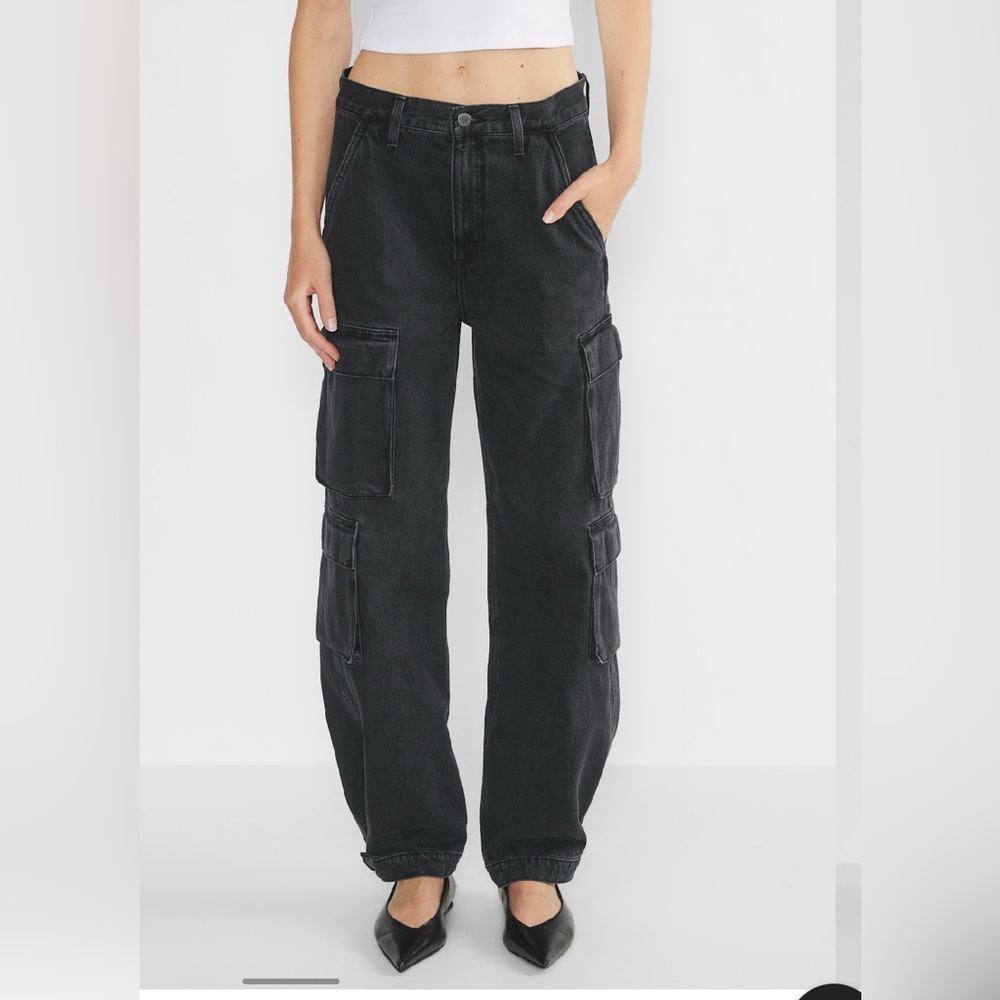 Aritzia Black Cargo Jeans